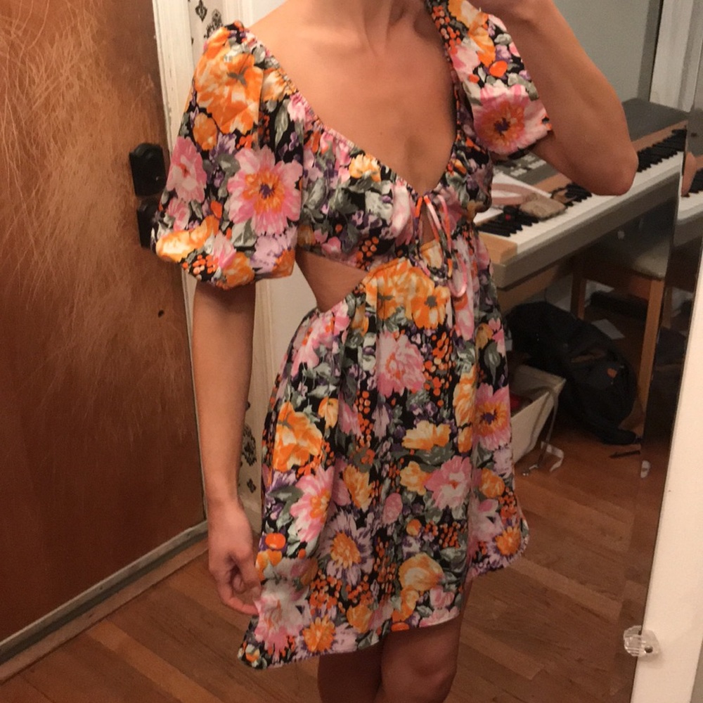 Sundae Muse cutout floral dress
